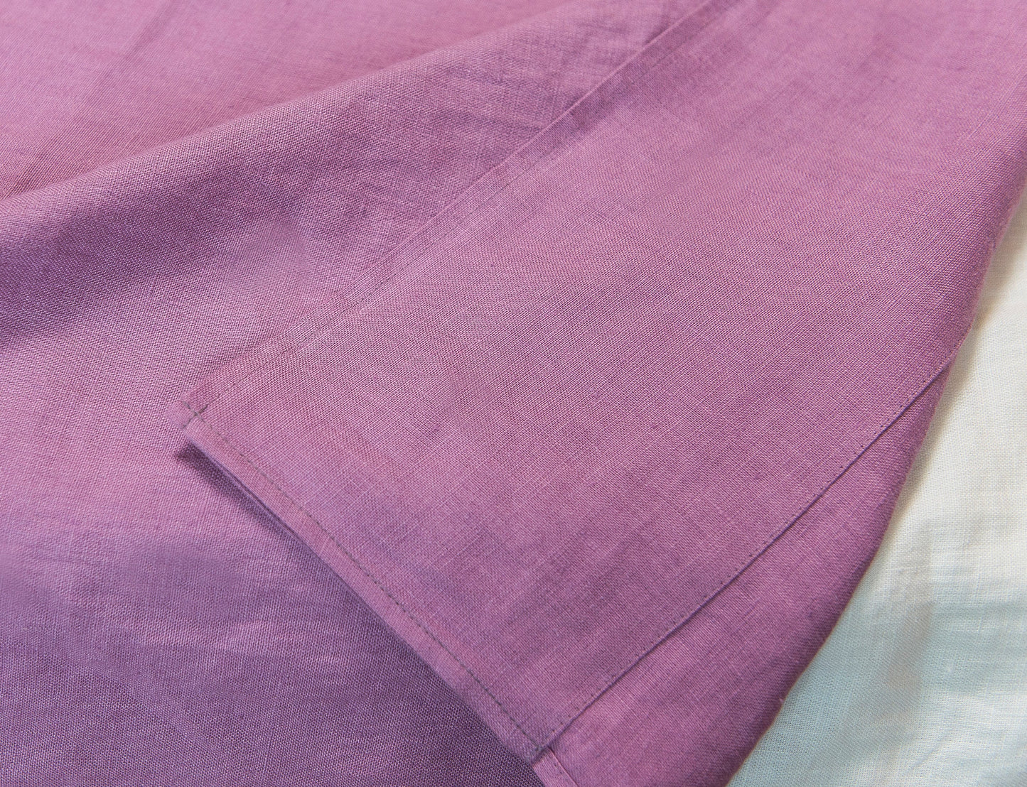 Deep Rose Linen Bed Throw