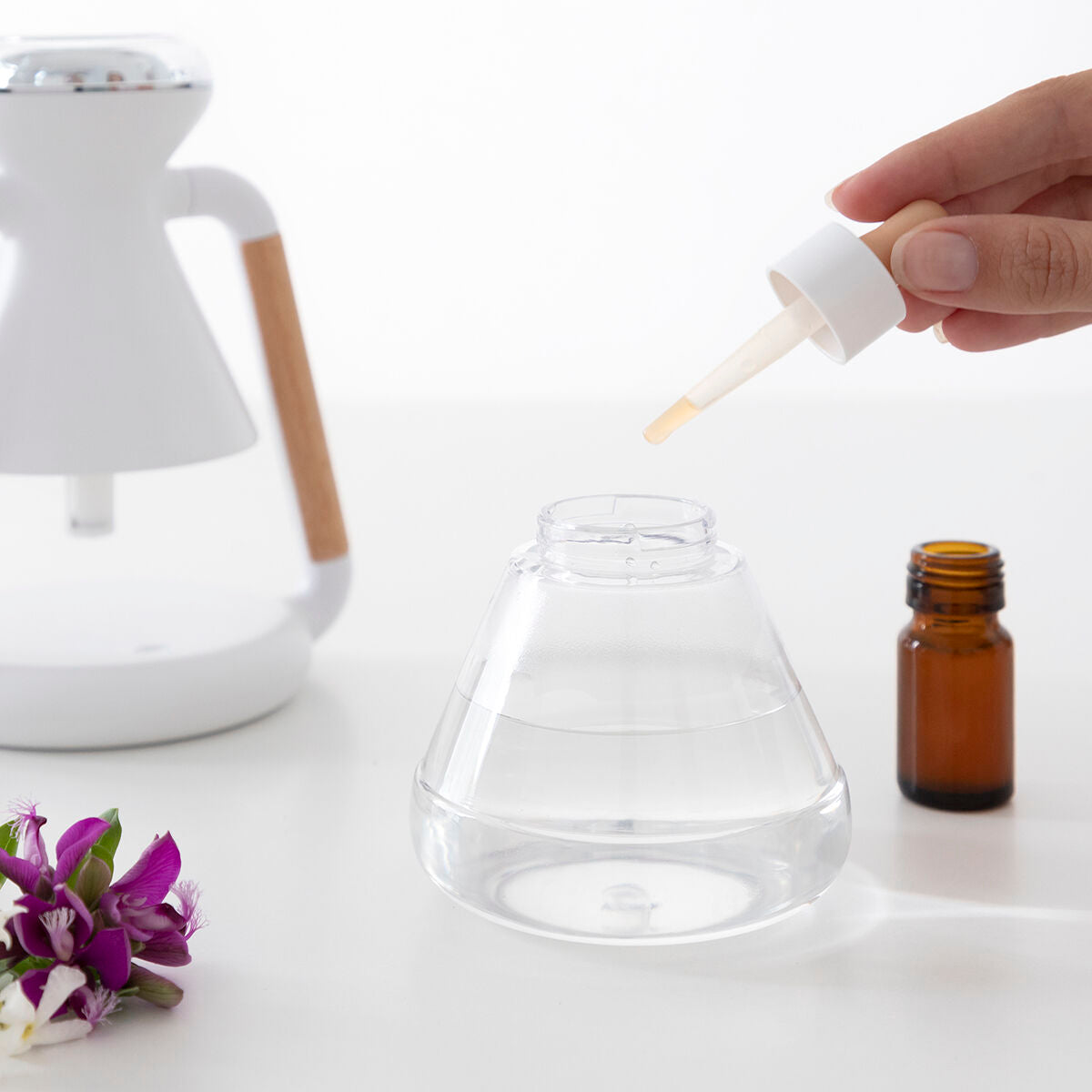 Aroma Diffuser, Humidifier and Wireless Charger