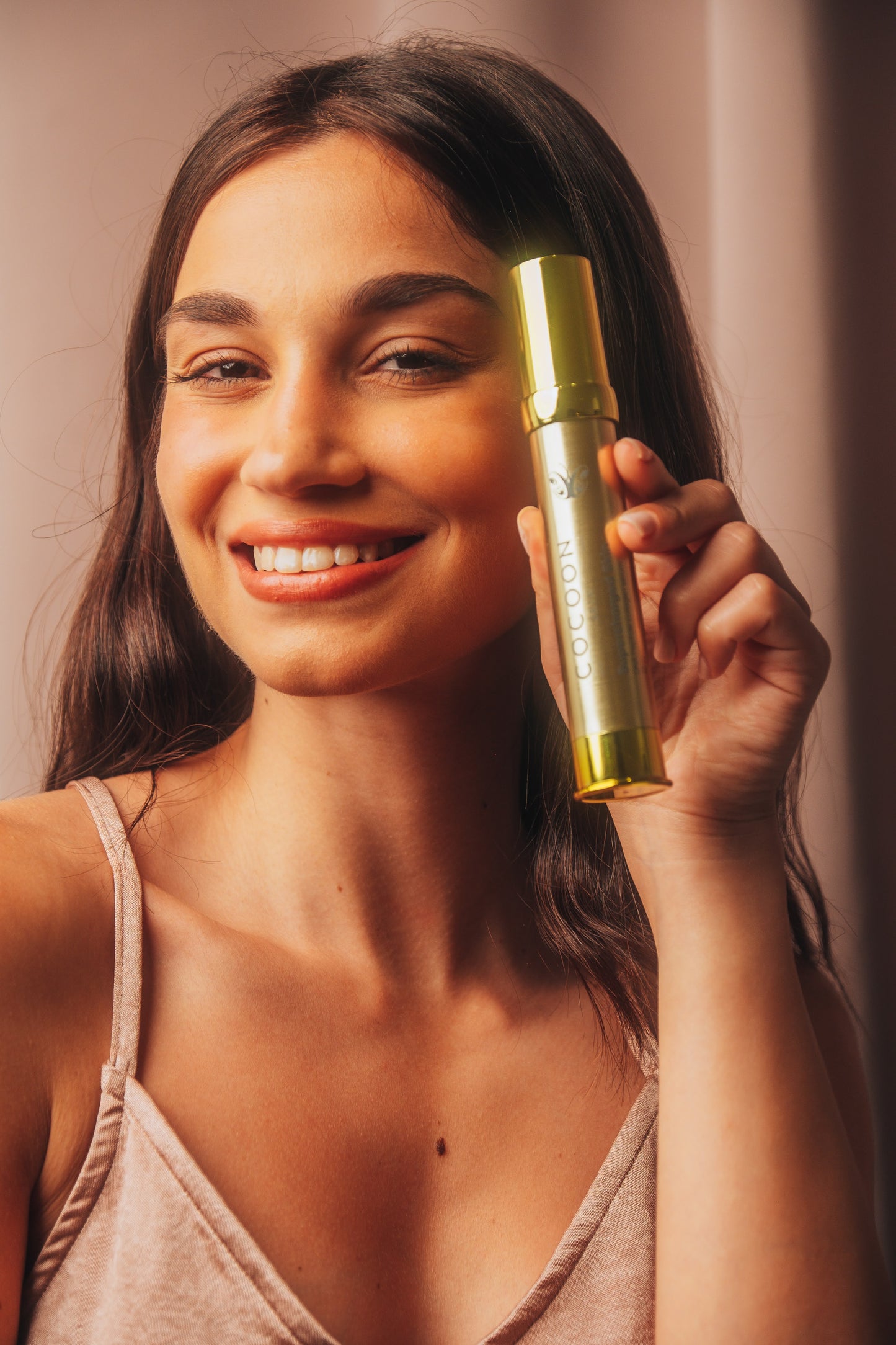 COCOON SKIN - Eye Am Beauty Hyaluronic Acid and vitamin C Eye Cream